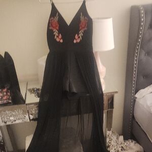 Jasmine Brand  Black Embroidered Romper Size Large